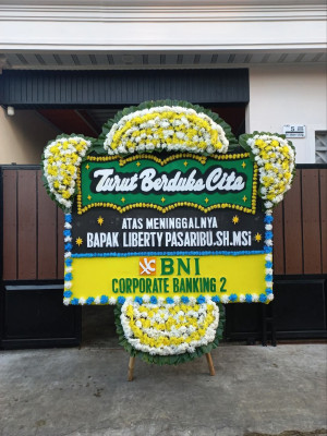 Papan Bunga Duka di Bondifuar